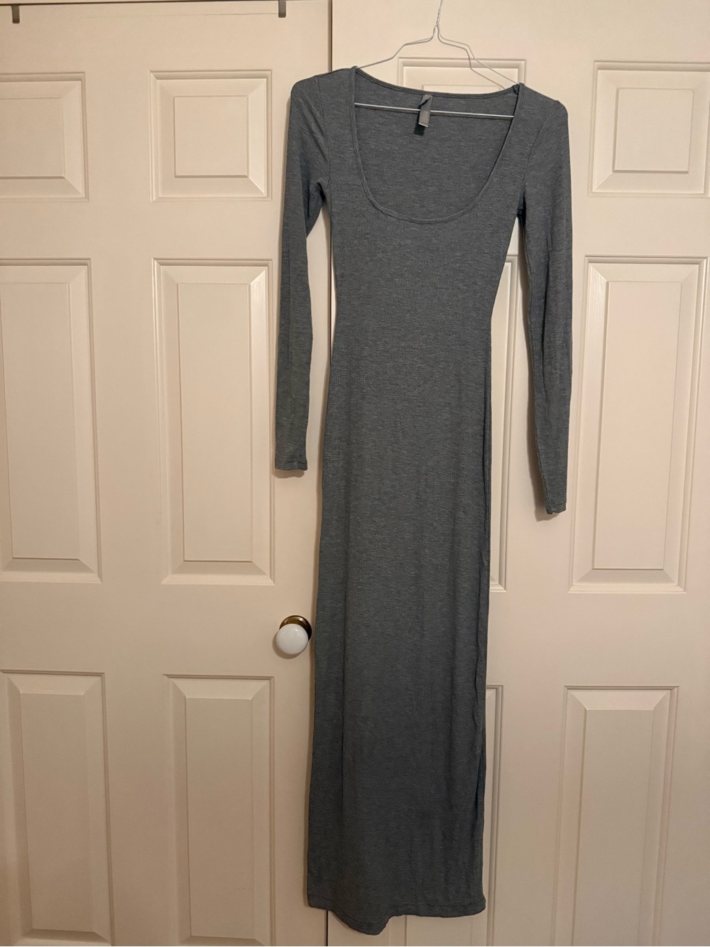 SKIMS LONG SLEEVE DRESS SIZE M